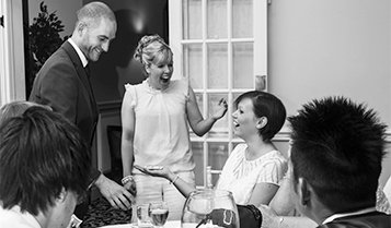 wedding magician photo
